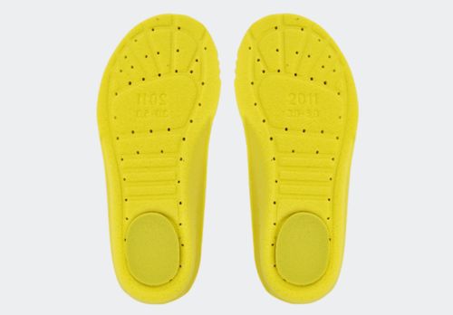 夏日清涼必備 79元冰絲涼席與基諾浦超輕薄鞋履推薦